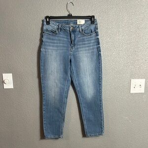 Stylish Blue Cropped Jeans